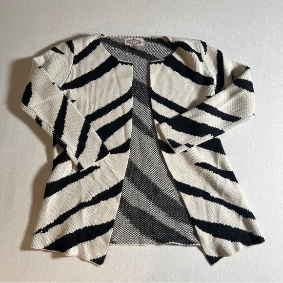 Anthropologie Oliver by Escio Zebra Print Sweater in Black + White Size Small - Picture 2 of 8